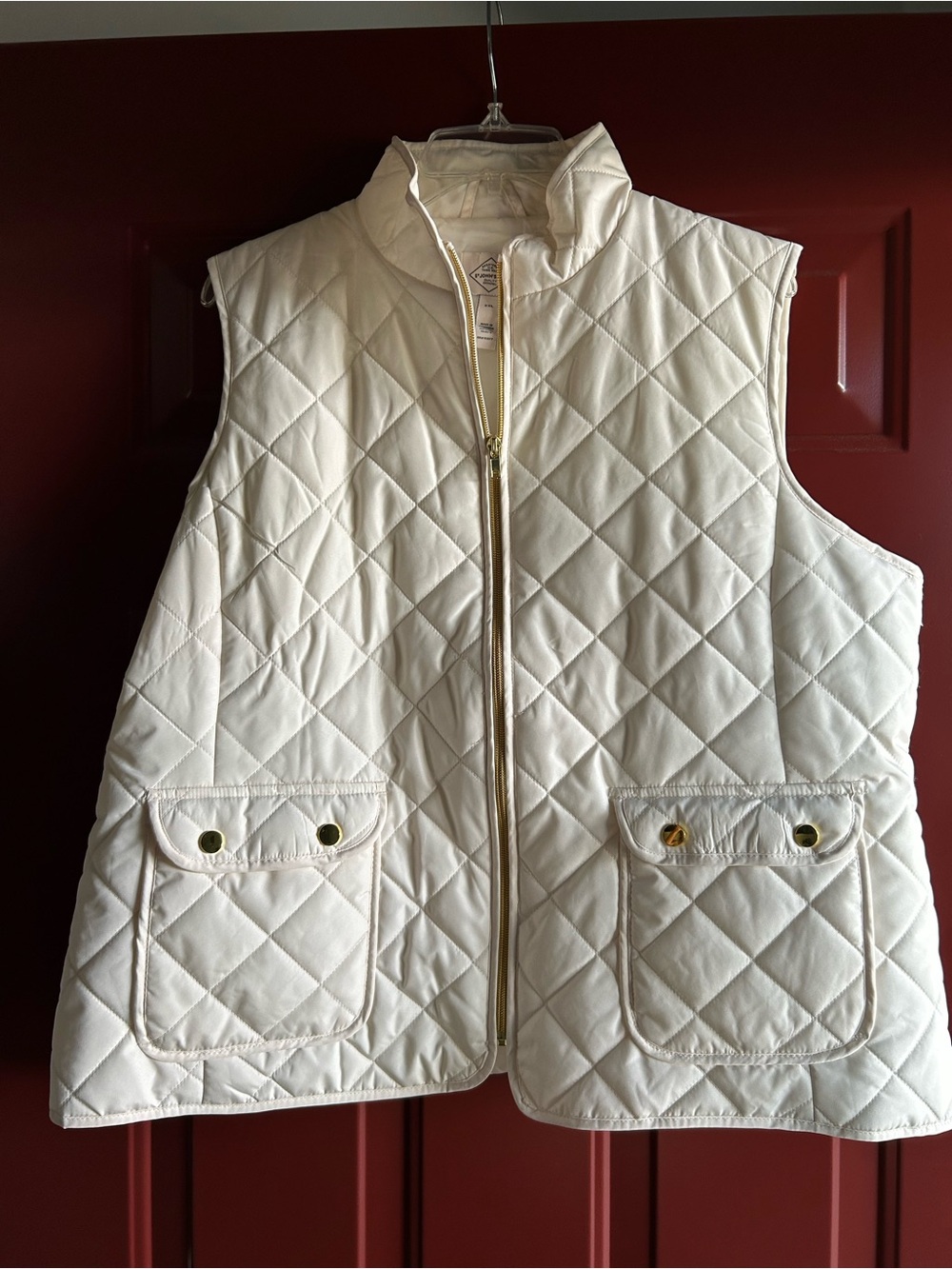 St. John's Bay Quilted Cream Vest with Front Pockets